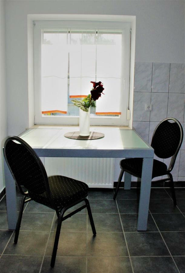 Zv-Scholtz Gaestehaus Neuoetting Simbacher Strasse 7 外观 照片